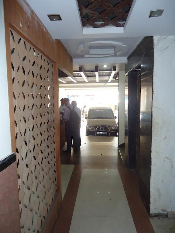 Hotel Sai Galaxy Inn Shirdi Eksteriør bilde