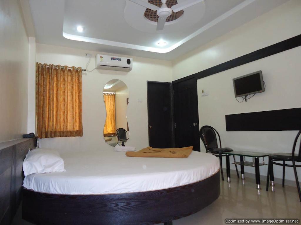 Hotel Sai Galaxy Inn Shirdi Rom bilde