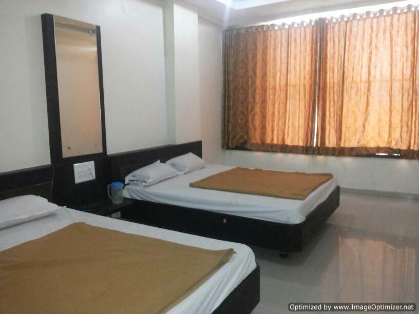 Hotel Sai Galaxy Inn Shirdi Rom bilde