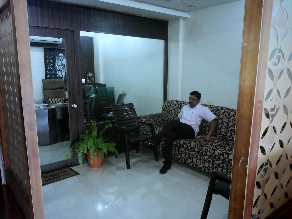 Hotel Sai Galaxy Inn Shirdi Eksteriør bilde